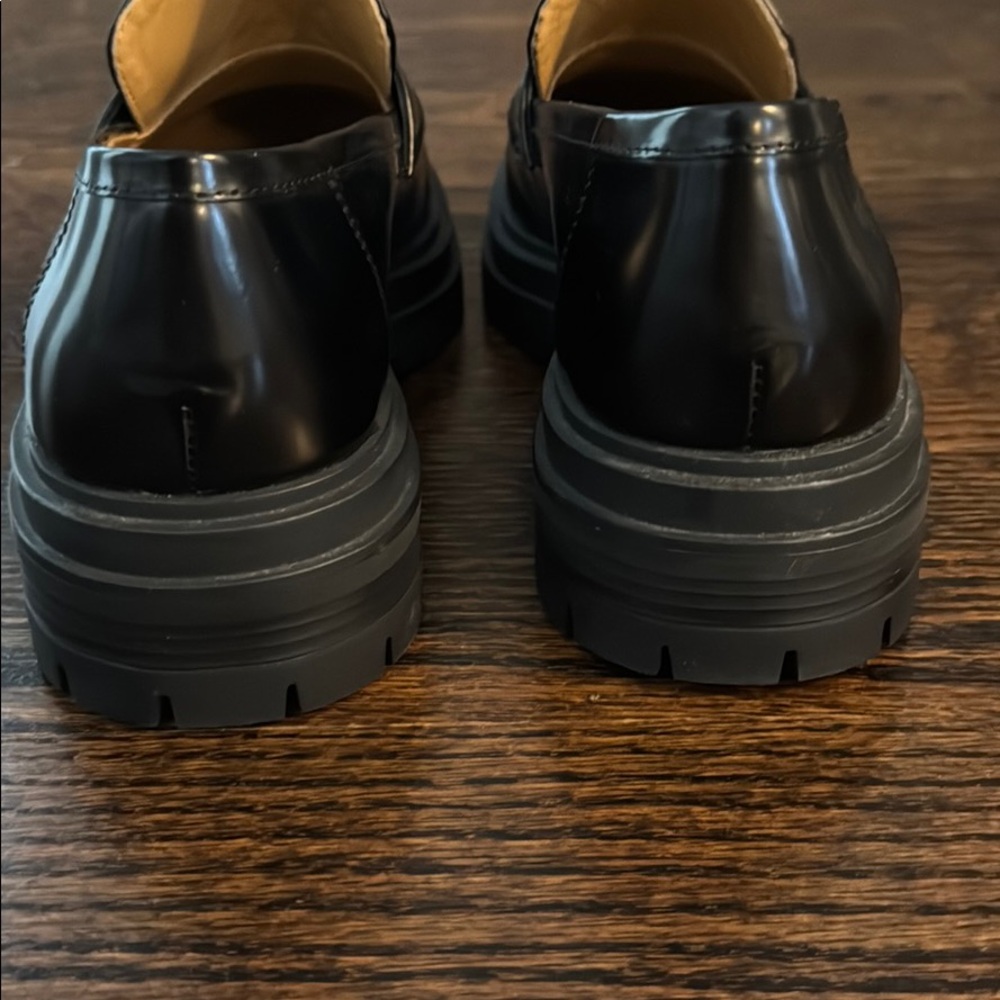 Loafer - Picture 4 of 4